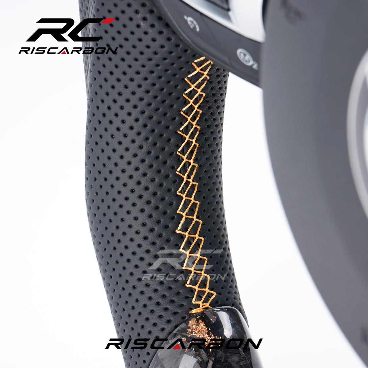RISCARBON Wholesale Carbon Fiber Steering Wheel Suitable for BMW F10 F20 F30 F32 F36 F80 F82 M3 M4 M5 E46 E60 E70 E90 E91 Automotive Parts