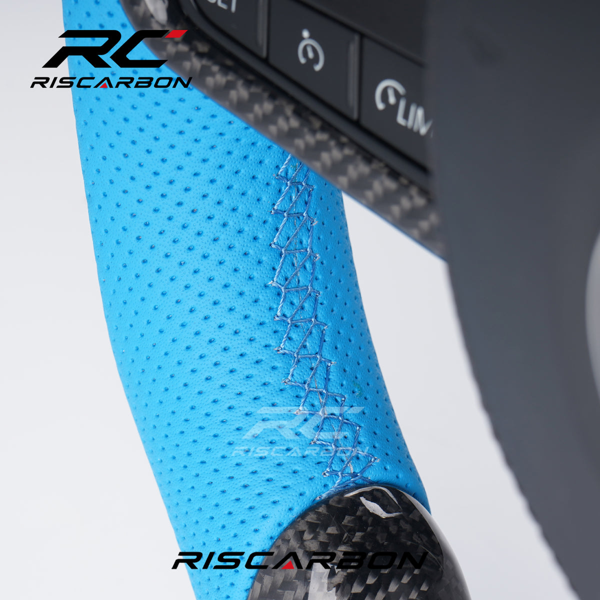 RISCARBON Real Carbon Fiber Leather CS Car Steering Wheel for BMW G21 G22 G23 G20 G28 G30 G01 G02 G08 G31 G38 G01 G05 X3 X4 X5 with Blue Stripe