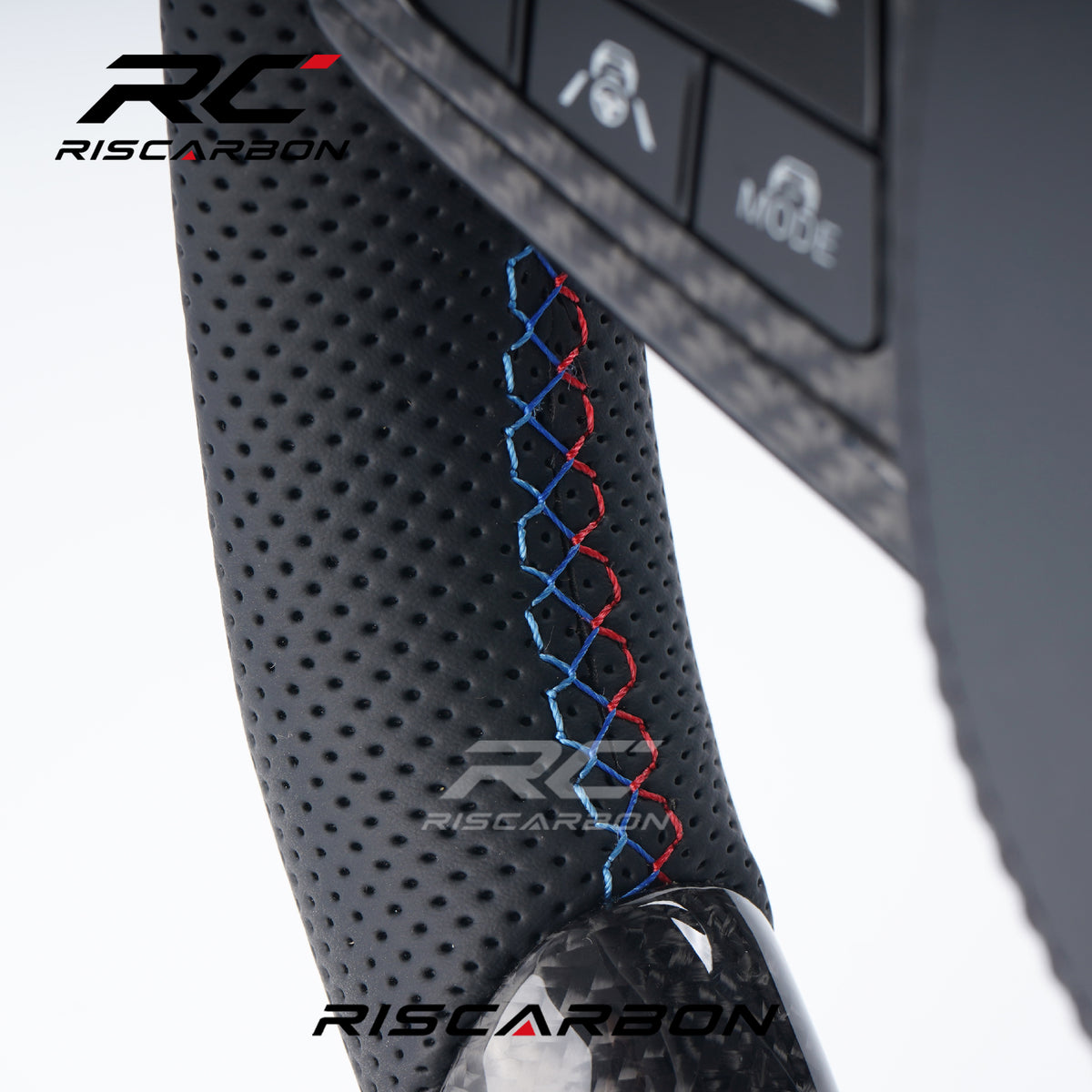 RISCARBON Factory Supply Carbon Fiber Steering Wheel for BMW X3 X4 X5 G21 G22 G23 G20 G30 G01 G02 G08 G31 G38 G01 G05 with LED Plug and Play